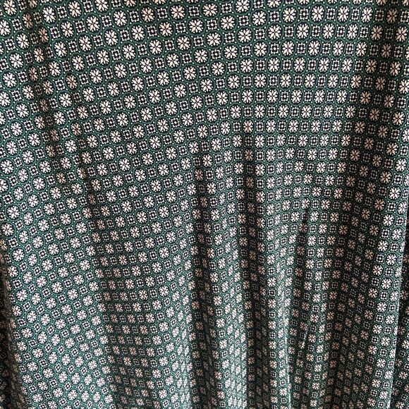 J. Jill Flared A-Line Midi Skirt Green Floral Clover Size 2X Stretch Boho Artsy - Picture 2 of 10